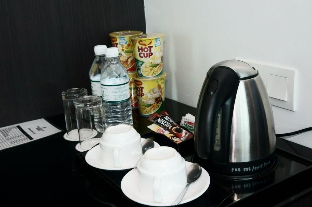 Promenade Hotel Бинтулу Екстериор снимка